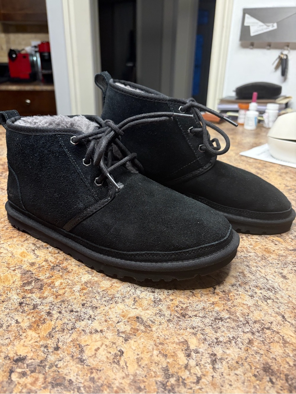 UGG Men's Black Suede Chukka Boots Size 9